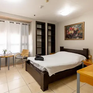  Auberge de jeunesse Little Hostel-5 Min Walk To The